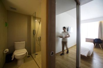 Hotel Grand Zuri Kuta Bali