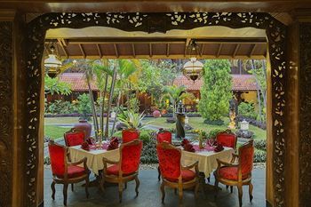 Puri Artha Hotel