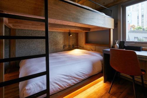 Mizuka Nakasu 5 - Unmanned Hotel -