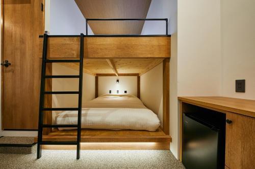 Mizuka Nakasu 5 - Unmanned Hotel -