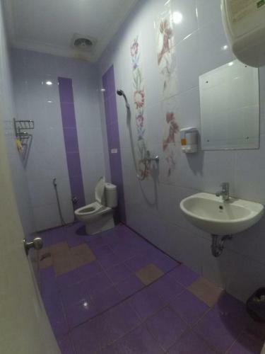 Cabin Hotel Sutomo