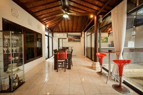 Villa Kurnia