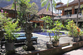 Hotel Puri Tanah Lot