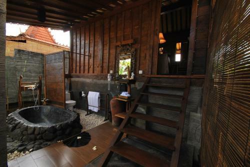 Kajane Yangloni At Ubud Bali