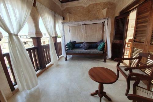 Oneway House Lamu Seaview Rooftop & Pool