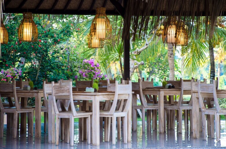 Green Field Hotel And Restaurant