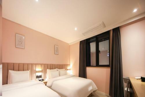 Motel Hotel Lazy Heaven