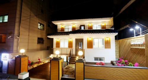 Hostal Guesthouse K