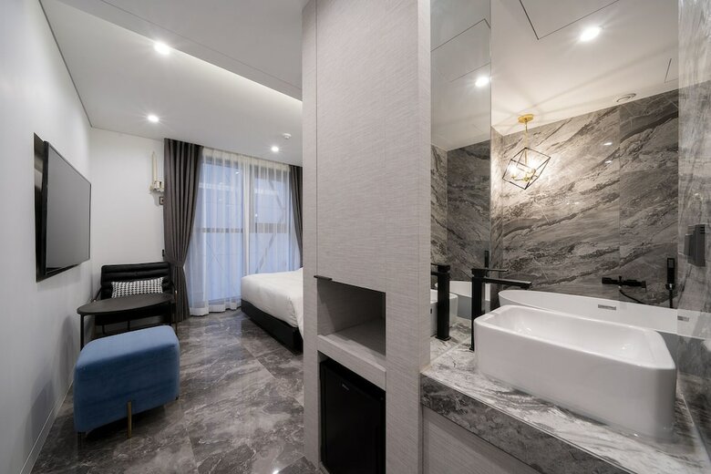 The May Hotel