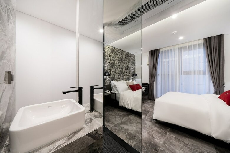 The May Hotel