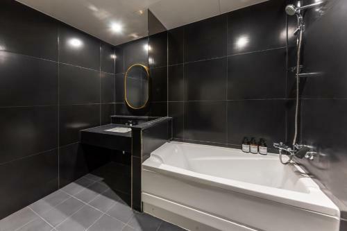 Brown Dot Hotel Seong Seo