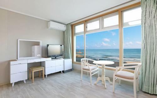 Motel Naksan World Beach