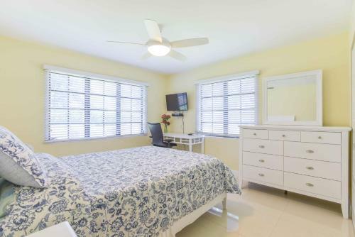 Hostal Addison Lee Cayman Villa