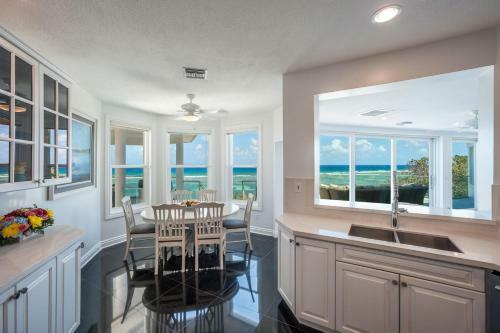 Great Bluff Estates By Grand Cayman Villas