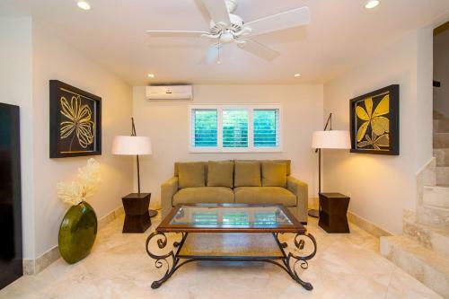 Villa Mora By Grand Cayman Villas