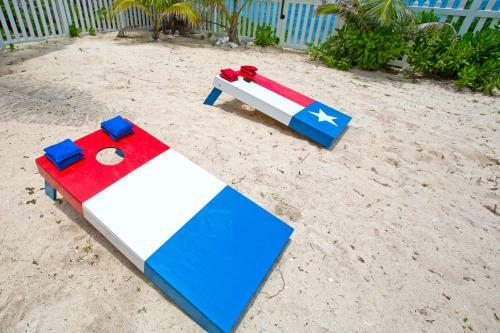 Babylon Reef By Grand Cayman Villas