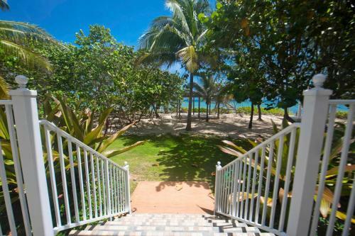 Mango Cottage By Grand Cayman Villas