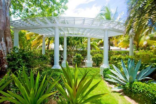 Mango Cottage By Grand Cayman Villas