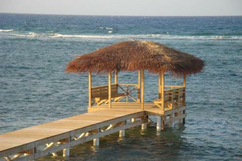 Castaway Cove By Grand Cayman Villas