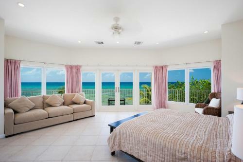 Christmas Palms By Grand Cayman Villas