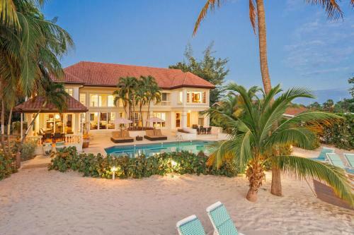 Coconut Walk By Grand Cayman Villas
