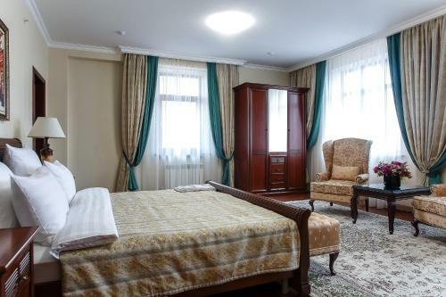 Alanda Hotel