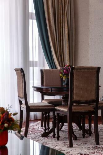 Alanda Hotel