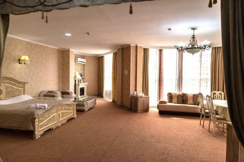 Hotel Golden Palace