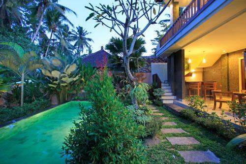 Villa Wates Sari