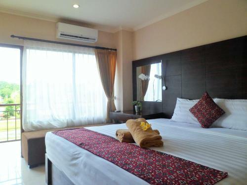 Hostal Nuriani Restaurant And Rooms
