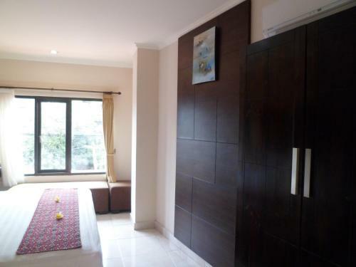 Hostal Nuriani Restaurant And Rooms