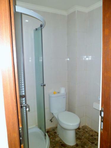 Hostal Nuriani Restaurant And Rooms