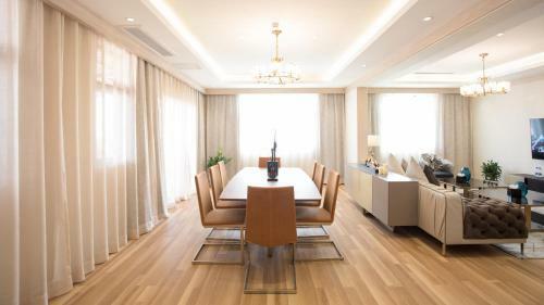 The Qube Hotel & Suite Vientiane