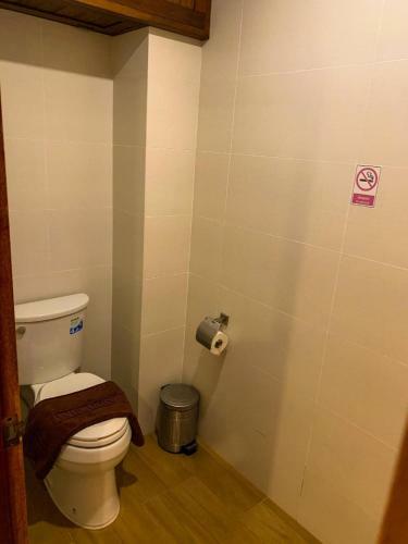 Hostal Riverside Guesthouse Luangprabang