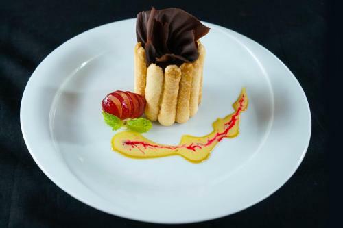 Olinia Airport Hotel