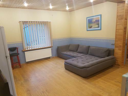 Cozy Home Two Bedroom Apartments