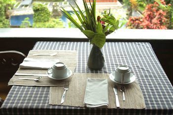Hostal Bali Gardenview Cottages