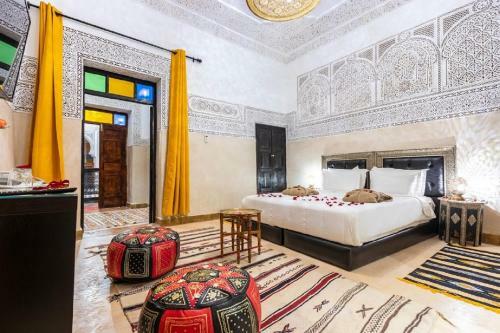 Hostal Riad Medina Art Suite & Heated Pool