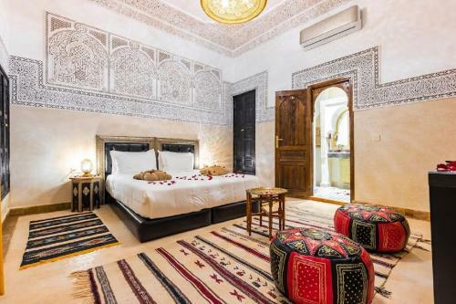 Hostal Riad Medina Art Suite & Heated Pool