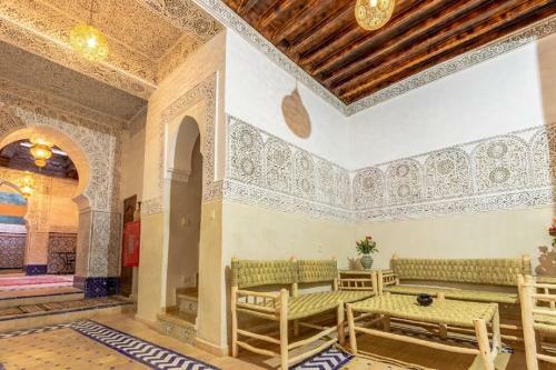 Hostal Riad Medina Art Suite & Heated Pool