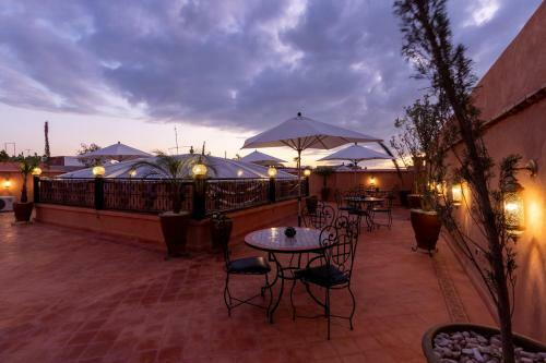 Hostal Riad Medina Art Suite & Heated Pool