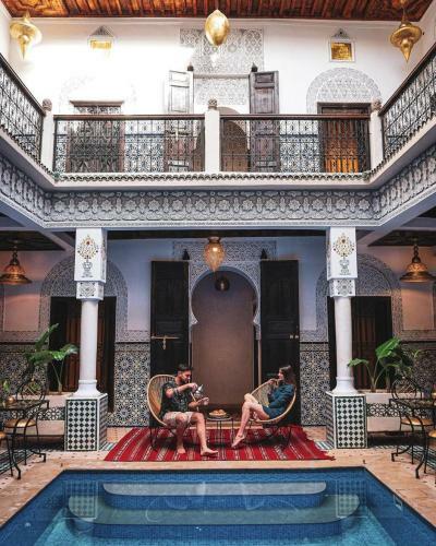Hostal Riad Medina Art Suite & Heated Pool