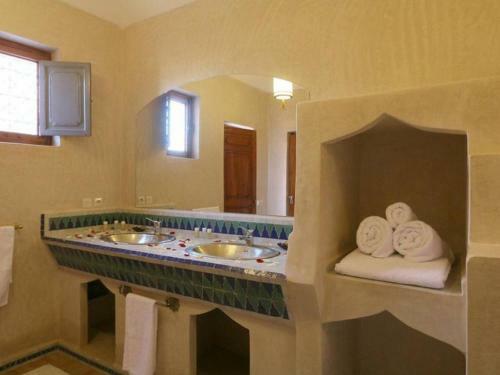 Hostal Palace Tinmel - Family Room 2