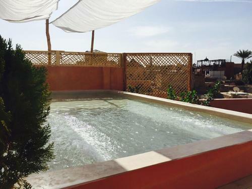 Hostal Room In Bb - Suite Kalifa In Luxurious Riad - Marrakech Spa And Massage
