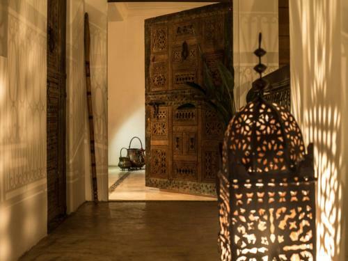 Hostal Room In Bb - Suite Kalifa In Luxurious Riad - Marrakech Spa And Massage