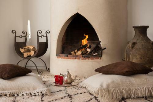 Hostal Room In Bb - Suite Kalifa In Luxurious Riad - Marrakech Spa And Massage