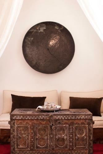 Hostal Room In Bb - Suite Kalifa In Luxurious Riad - Marrakech Spa And Massage