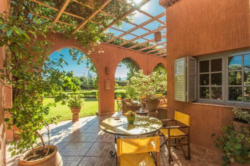 Villa Les Oliviers - A Setting Of Tranquility