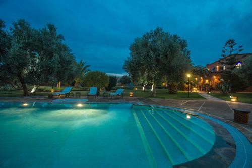 Villa Les Oliviers - A Setting Of Tranquility