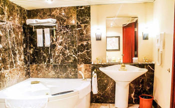 Hotel Soechi International